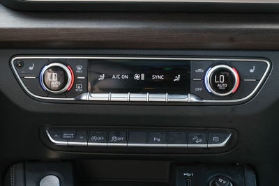 2024 Audi Q5 45 S line Premium quattro