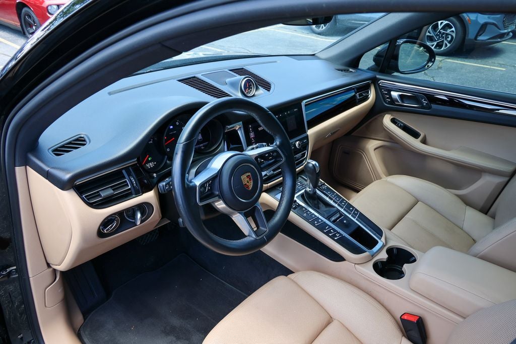 2020 Porsche Macan Base