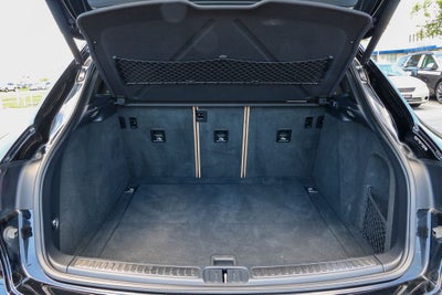 2020 Porsche Macan Base