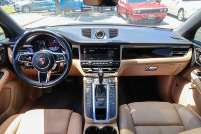2020 Porsche Macan Base