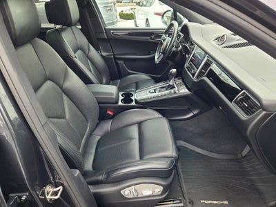 2018 Porsche Macan Base