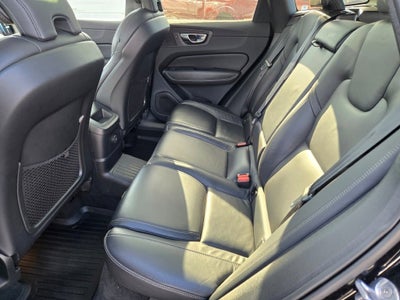 2022 Volvo XC60 Recharge Plug-In Hybrid T8 Inscription