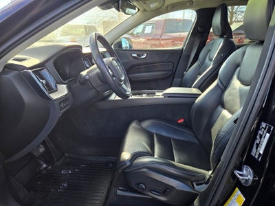 2022 Volvo XC60 Recharge Plug-In Hybrid T8 Inscription