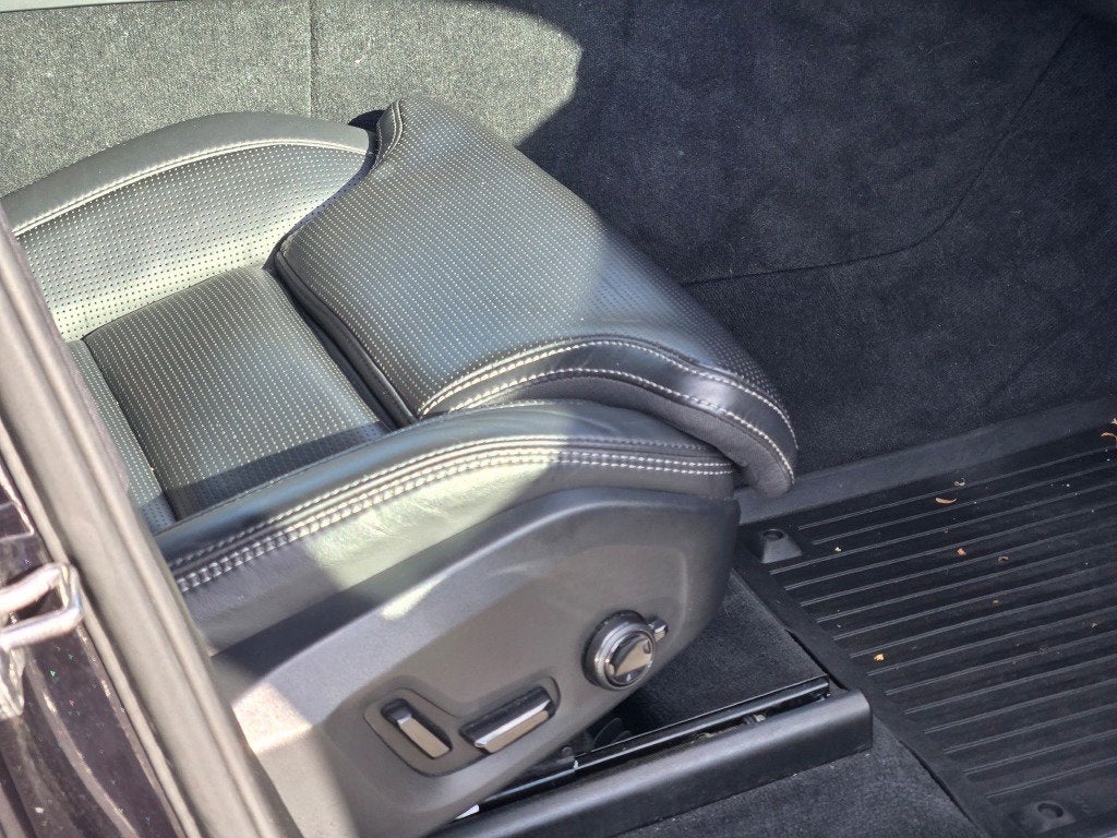 2022 Volvo XC60 Recharge Plug-In Hybrid T8 Inscription