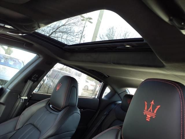 2024 Maserati Quattroporte Modena