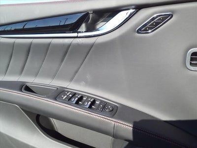 2024 Maserati Quattroporte Modena