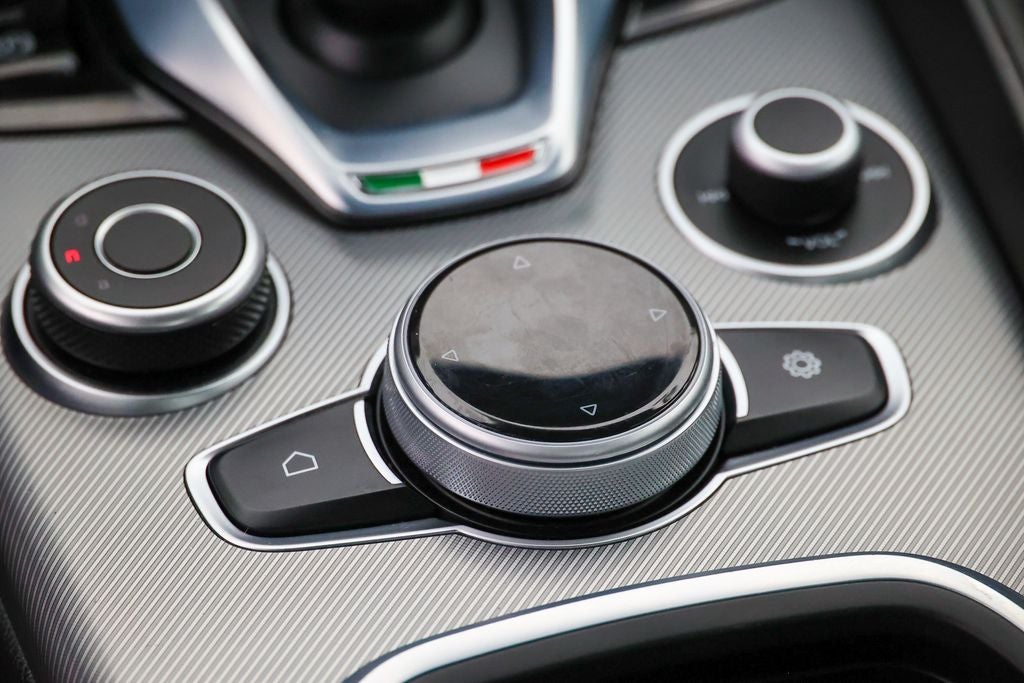 2024 Alfa Romeo Giulia Ti