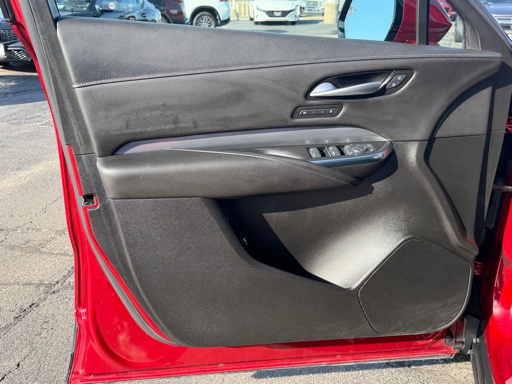 2024 Cadillac XT4 Premium Luxury