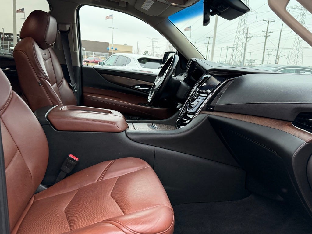 2015 Cadillac Escalade Luxury