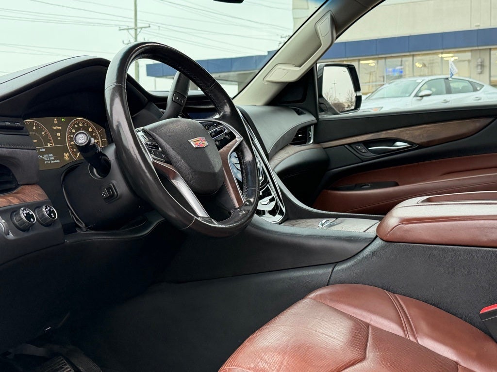 2015 Cadillac Escalade Luxury