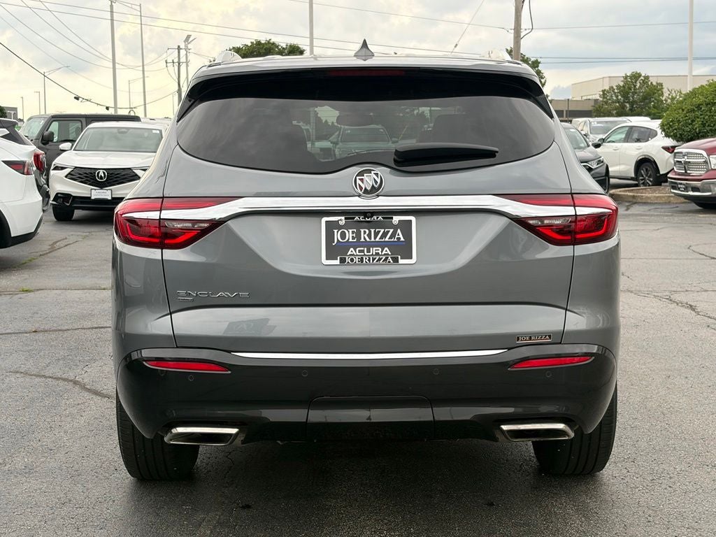 2021 Buick Enclave Essence
