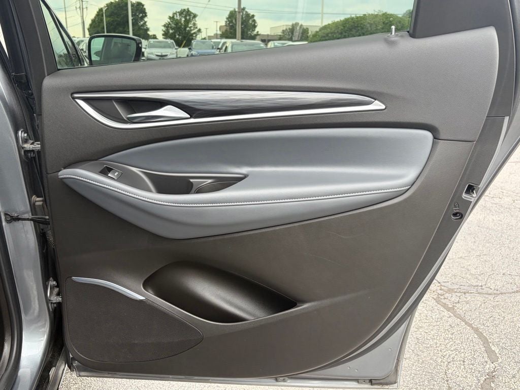 2021 Buick Enclave Essence